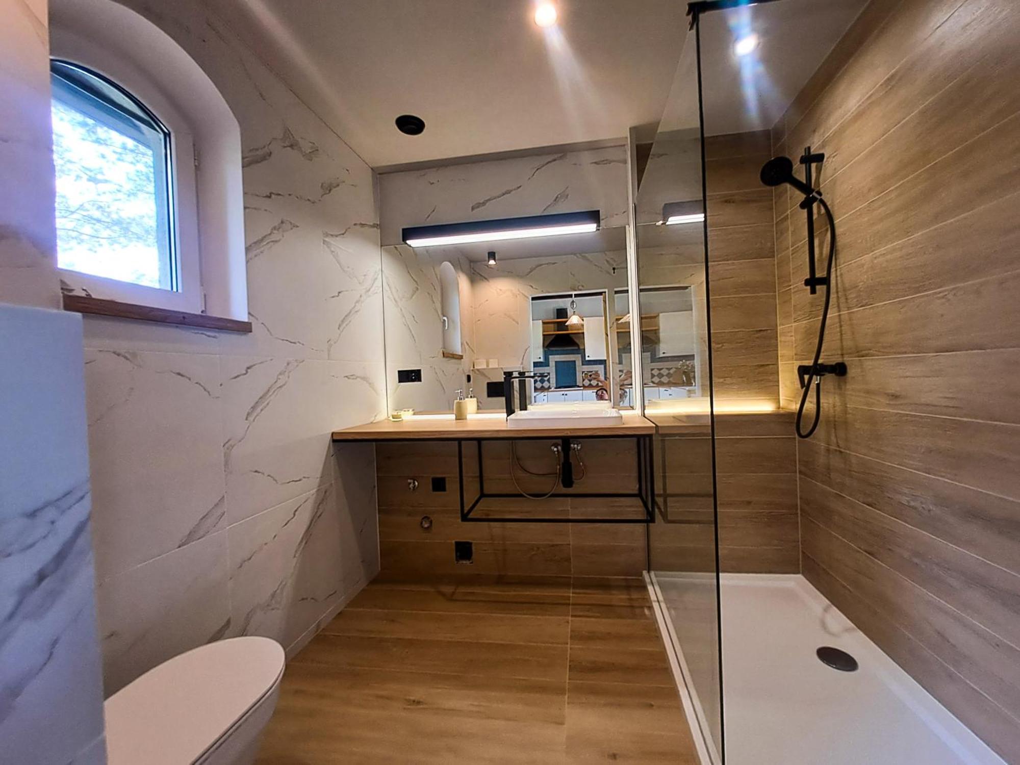 Marina Gorklo - Zurawi Kat Hotel Ngoại thất bức ảnh
